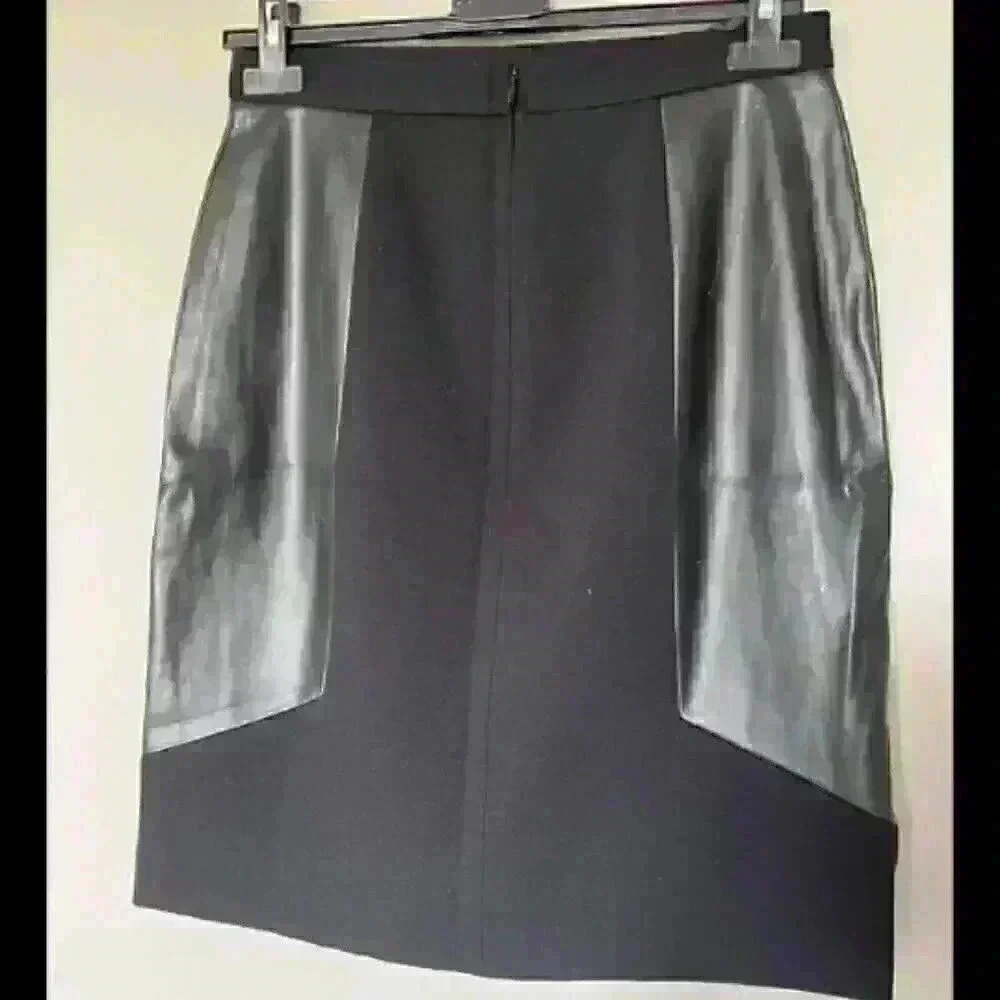 Gianni Binni Half Faux Leather Knee Length Mini Skirt - Picture 2 of 4
